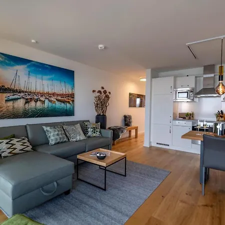 Apartment Harbour Side